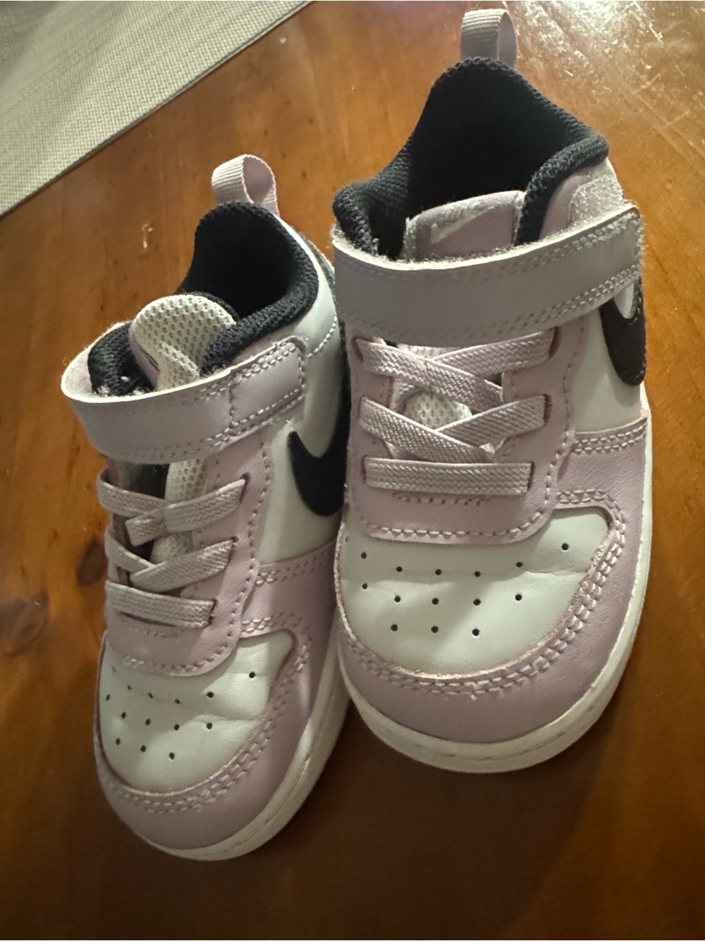 Nike Kids' lavender Low-Top Dunks - Picture 5 of 5
